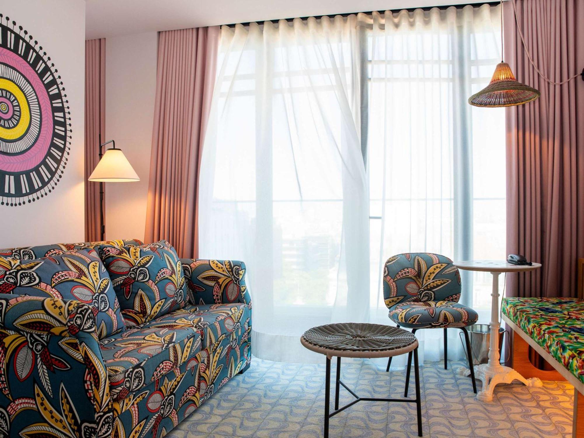Mama Shelter Lisboa Hotel Exterior photo